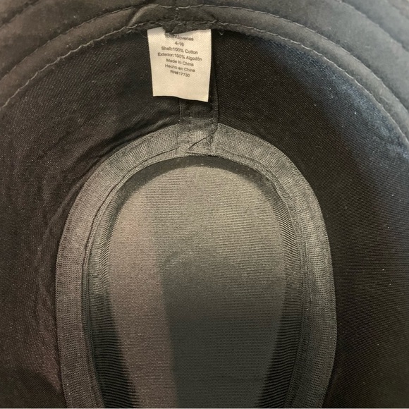 Y2K Fedora - Picture 8 of 8